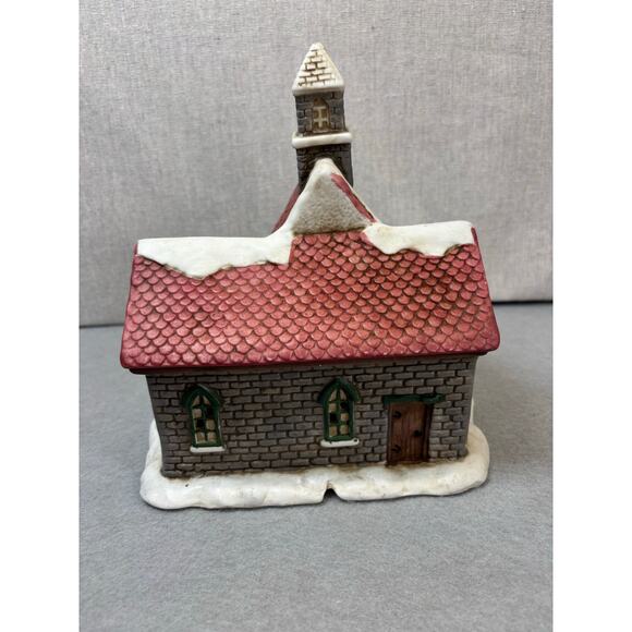Vintage St. Nicholas Square Lighted Hand Painted Porcelain Church Chapel 90s - Picture 3 of 7